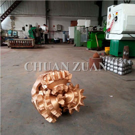 دارای قابلیت حفاری فولاد Tricone Bit 14 4/3 اینچ برای نرم سنگ گچ / ماسه سنگ